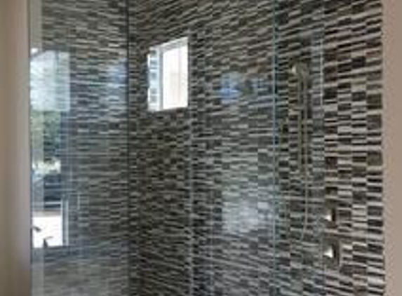 Dynamic Glass Inc - Venice, FL