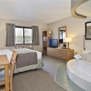 Boarders Inn and Suites by Cobblestone Hotels - Faribault, MN - Lodging