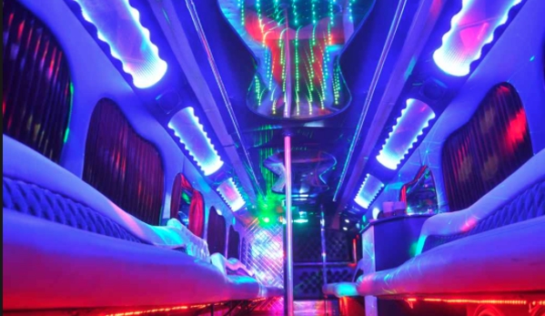 Cleveland Party Bus Rentalz - Cleveland, OH