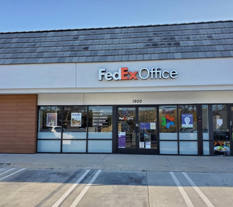 FedEx Office Print & Ship Center - Redondo Beach, CA