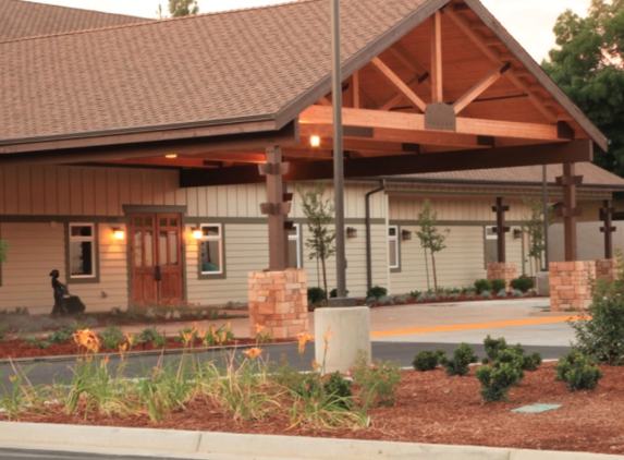 Quail Park Memory Care Residences of Visalia - Visalia, CA