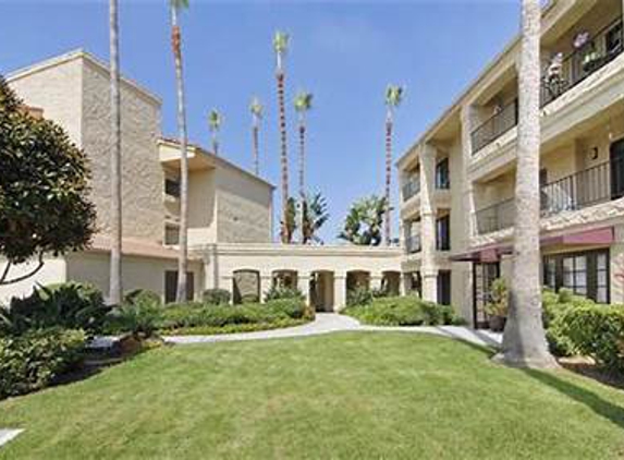 Las Villas De Carlsbad - Carlsbad, CA