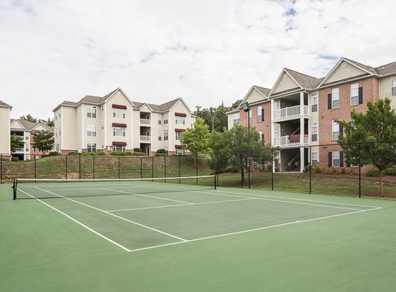 Landings at Greenbrooke Apartments - Charlotte, NC