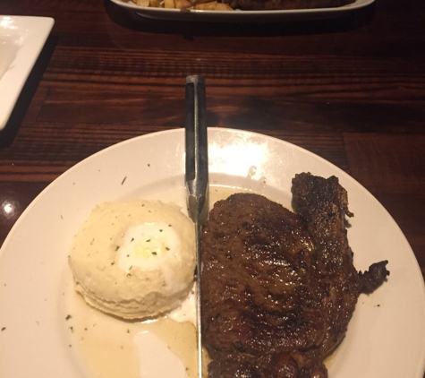 LongHorn Steakhouse - Schaumburg, IL