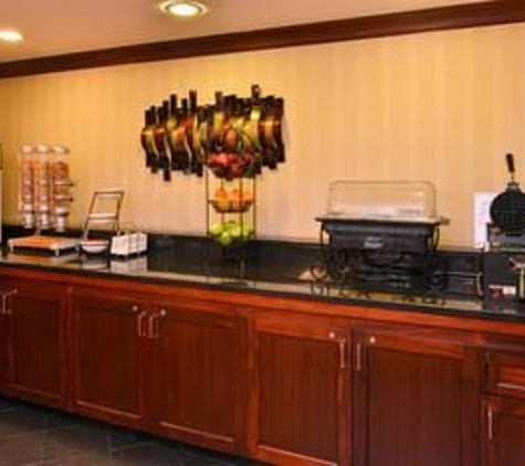 Best Western Plus Fairfield Hotel - Fairfield, CT