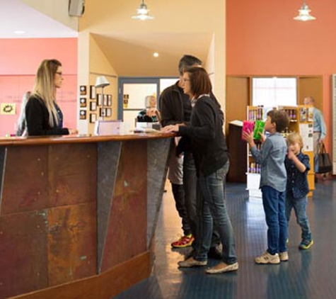 Port Pirie Regional Library Service - Port Pirie, SA