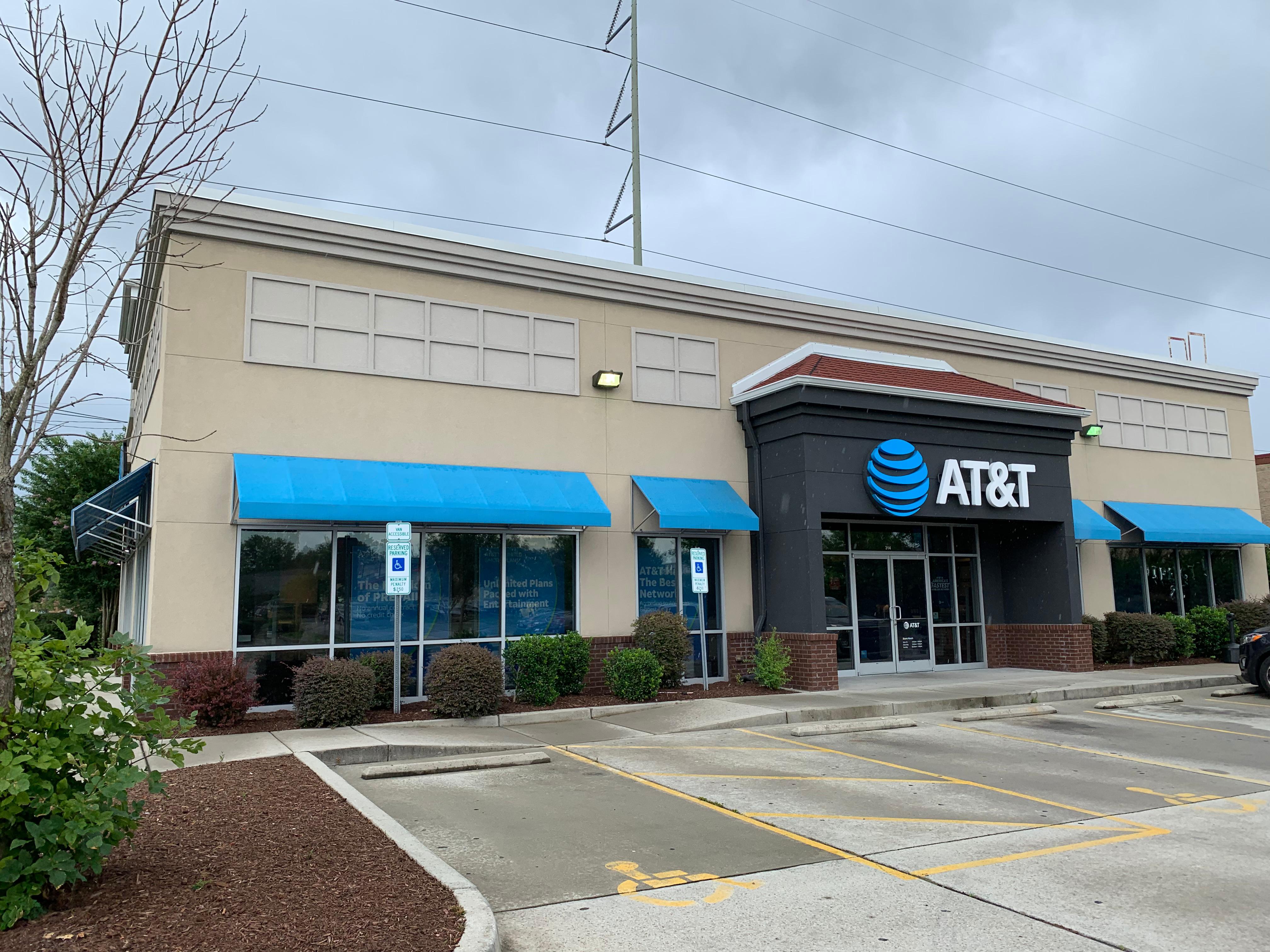 AT&T Store 314 S College Rd, Wilmington, NC 28403