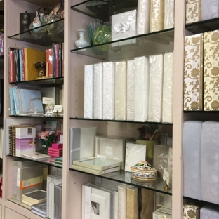 Avalon Stationery & Gifts - Houston, TX