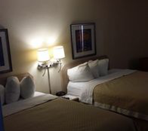 Days Inn - La Crosse, WI