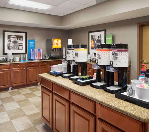 Hampton Inn & Suites Detroit/Sterling Heights - Sterling Heights, MI