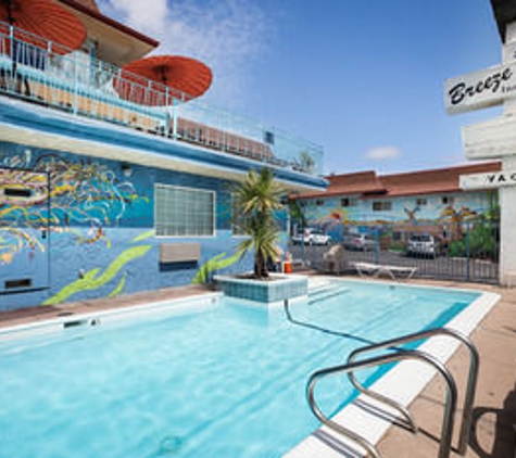 Aqua Breeze Inn - Santa Cruz, CA