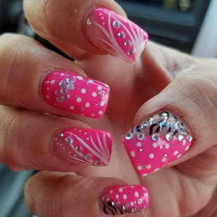 Regal Nails - Raymore, MO