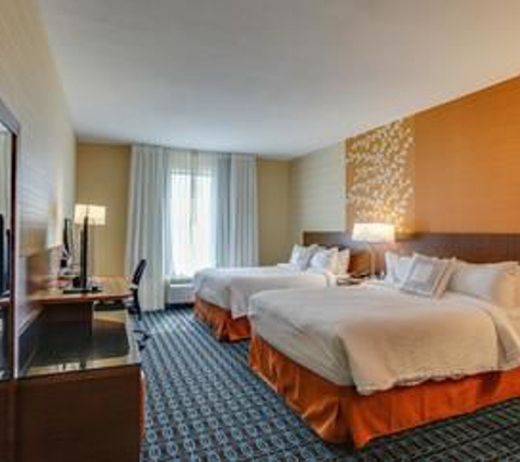 Fairfield Inn & Suites - Columbia, TN