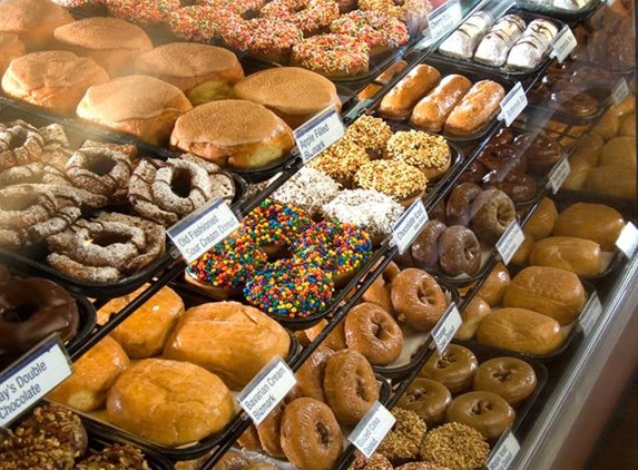LaMar's Donuts - Wichita, KS