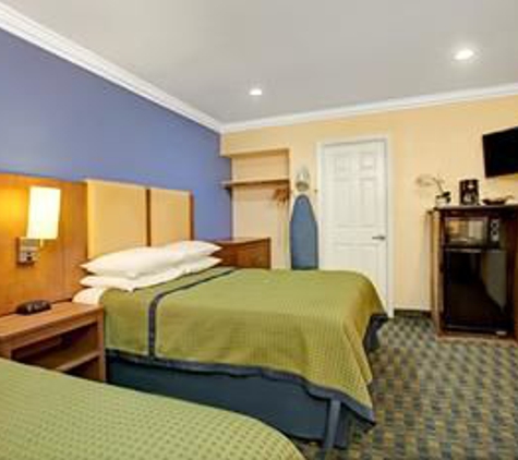 Days Inn by Wyndham San Francisco - Lombard - San Francisco, CA