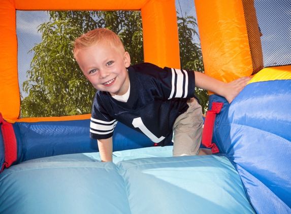 Ultimate Bounce Houses - Imlay City, MI. The best babysitter ever!