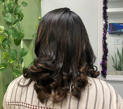 Luminous Dominican Hair Salon - Pembroke Pines, FL