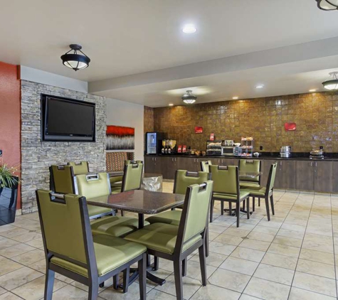 Best Western Plus Yakima Hotel - Yakima, WA