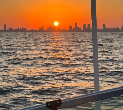 Chicago Blue Water Charters - Chicago, IL