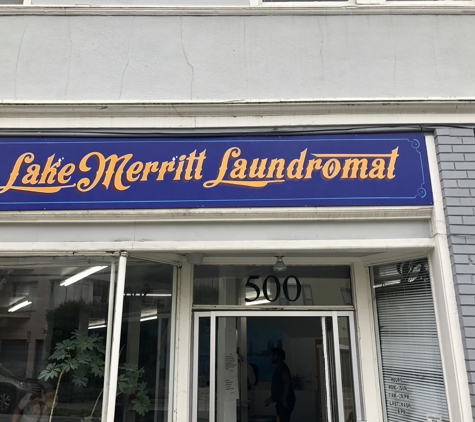 Lake Merritt Laundromat - Oakland, CA