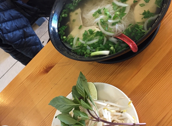 Pho PCH - Redondo Beach, CA