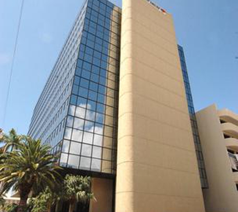 The Law Office of Alejander De Varona - Miami, FL