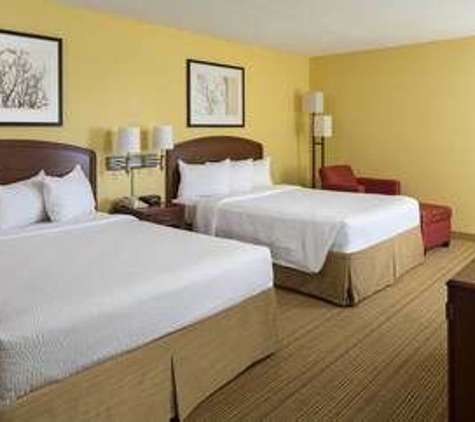 Courtyard by Marriott - Daytona Beach, FL