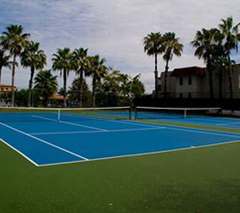 Sanibel Moorings Condominium Resort. - Sanibel, FL