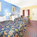 Days Inn by Wyndham Kingsland GA - Motels