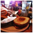 Service Station Restaurant - Family Style Restaurants