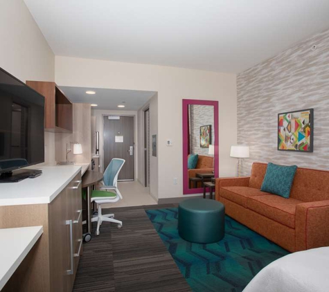 Home2 Suites by Hilton Omaha UN Medical Ctr Area - Omaha, NE