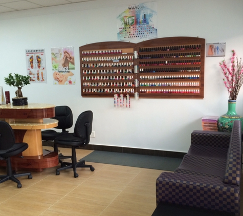 Your Nails Spa Iii - Coram, NY