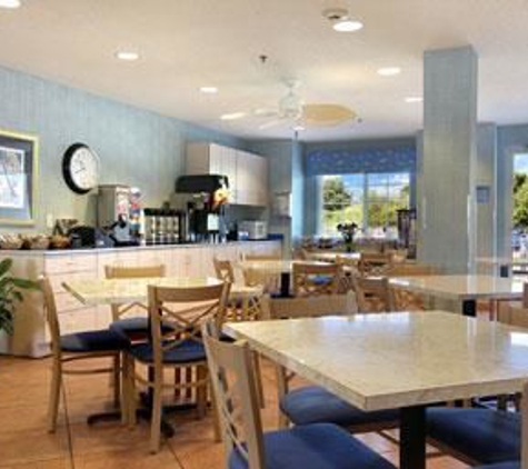 Microtel Inn & Suites - Carolina Beach, NC