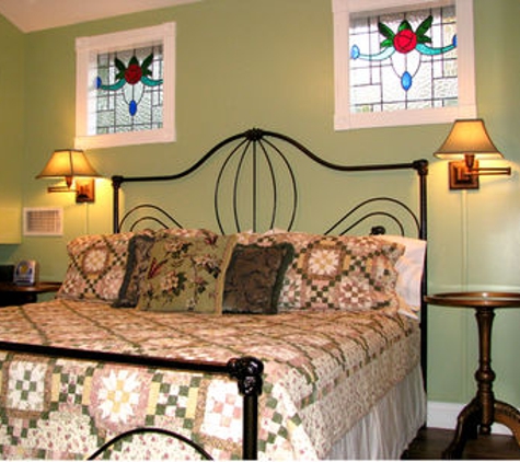 White Oak Manor Bed and Breakfast - Jefferson, TX