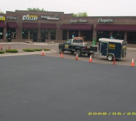 BorderLines Pavement Maintenance - Anoka, MN