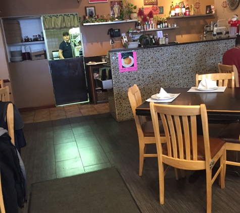 Lai Thai Restaurant - Morton Grove, IL