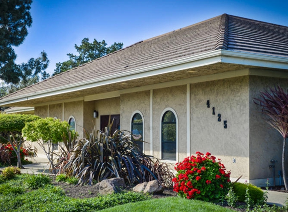 Ouimet Bros-Concord Funeral Chapel - Concord, CA