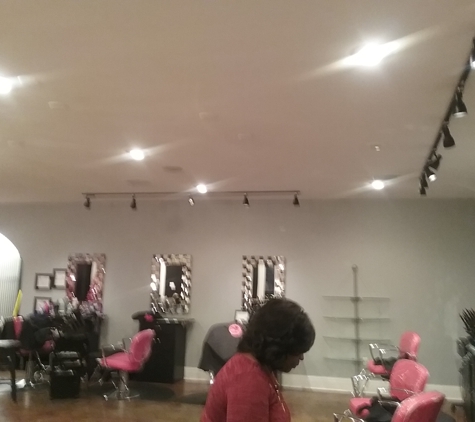 THE PINK SALON - Cordova, TN