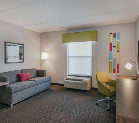 Hampton Inn & Suites Burlington - Burlington, NC