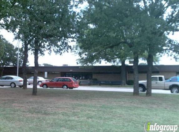 Harwood Junior High School - Bedford, TX