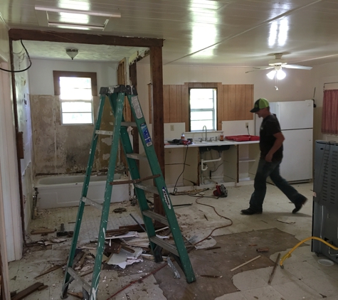 Lufkin Veteran Construction - Pollok, TX. Before kitchen remodel