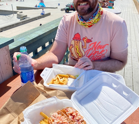 Easton's Beach Snack Bar - Newport, RI