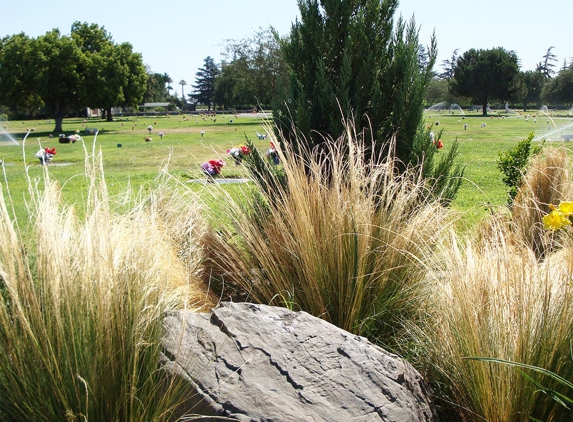 Fresno Memorial Gardens - Fresno, CA