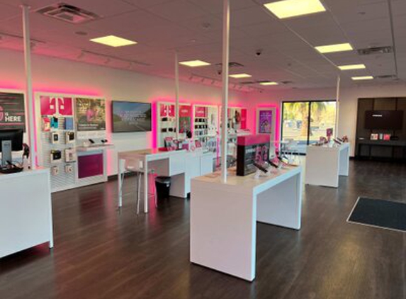 T-Mobile - Miami, AZ