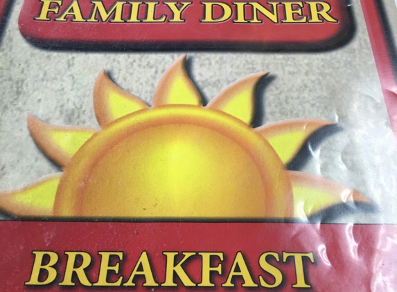 Moms Family Diner - Tulsa, OK