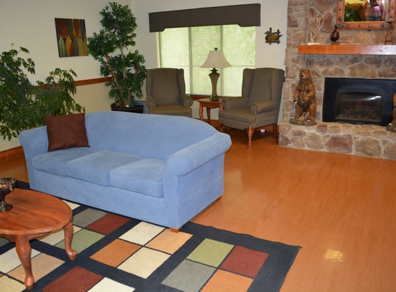 Bethlehem Woods Nursing and Rehabilitation - Fort Wayne, IN