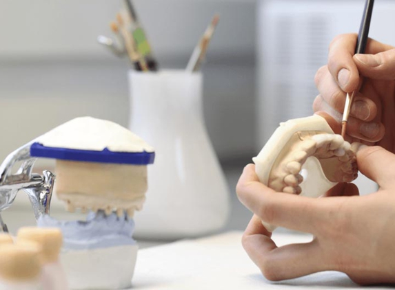 Total Denture Care Clinics - Kingston, TAS