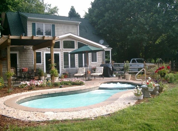 Blue Water Paradise Fiberglass Pools & Spas