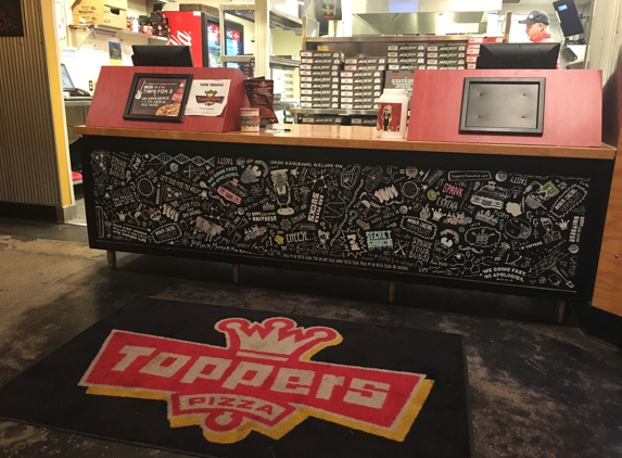 Topper's Pizza - De Pere, WI