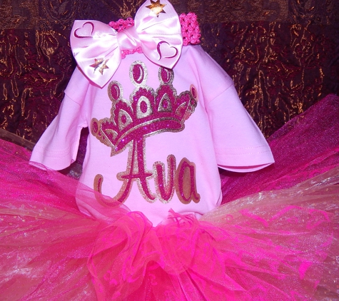 Kyublis Dzigns - Stockbridge, GA. Birthday Tutu set Custom